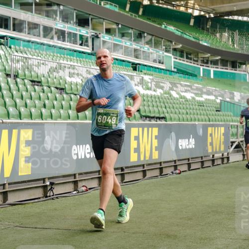 13.09.2026 - 21. swb-Marathon Bremen Michael Burmester http://msf.ph/oto/10458976 13.09.2026 12:54:29 Laufen im Stadion 145, 161, 189, 201, 205, 313, 376, 385, 388, 461, 472, 481, 495, 541, 560, 615, 616, 666, 675, 696, 740, 755, 816, 827, 982, 985, 987, 1053, 1056, 1076, 1197, 1207, 1390, 1419, 1433, 1445, 1468, 1551, 1599, 1631, 1658, 1664, 1704, 1707, 1814, 2055, 2125, 2234, 2251, 2280, 2362, 2383, 2390, 2401, 2422, 2454, 2474, 2499, 2623, 2701, 2733, 2801, 2820, 2824, 2870, 2882, 2913, 2922, 2962, 2971, 2997, 3012, 3054, 3134, 3175, 3206, 3241, 3246, 3346, 3356, 3357, 3413, 3716, 3836 meine-sportfotos.de