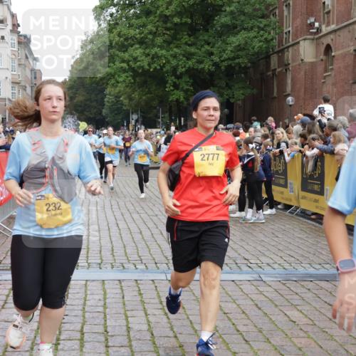 13.09.2026 - Kiel Lauf Yannick Fuchs http://msf.ph/oto/10458983 13.09.2026 09:51:12 Ziel 232, 1776, 2056, 2466, 2777, 4217, 5445, 6009, 6923, 7528, 10626, 11047, 249, 468, 763, 764, 797, 1373, 1776, 1949, 3723, 3838, 4145, 4389, 5235, 6115, 6118, 6138, 6336, 6455, 6647, 6794, 6829, 6893, 7134, 7449, 7528, 7694, 8405, 8672, 9550, 9551, 9990, 10155, 10333, 11047, 11141, 11652, 12103, 12727, 12834, 840, 940, 956, 2483, 3089, 3674, 4615, 4822, 4907, 5731, 5913, 6057, 6363, 8150, 11143, 11233, 11494, 11552, 11852, 11997, 797, 1545, 3289, 3838, 4145, 7134 meine-sportfotos.de