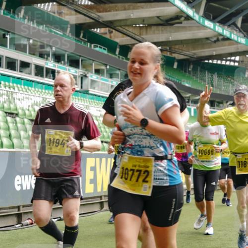 13.09.2026 - 21. swb-Marathon Bremen Michael Burmester http://msf.ph/oto/10459043 13.09.2026 10:33:54 Laufen im Stadion 10018, 10067, 10078, 10147, 10166, 10177, 10184, 10203, 10211, 10226, 10236, 10240, 10249, 10254, 10297, 10300, 10355, 10356, 10367, 10368, 10369, 10372, 10374, 10379, 10383, 10394, 10408, 10415, 10423, 10428, 10460, 10486, 10494, 10530, 10550, 10578, 10604, 10639, 10668, 10669, 10670, 10673, 10675, 10687, 10691, 10699, 10700, 10728, 10745, 10749, 10750, 10771, 10772, 10787, 10788, 10794, 10809, 10828, 10857, 10914, 11126, 11162, 11343, 11803, 11965 meine-sportfotos.de
