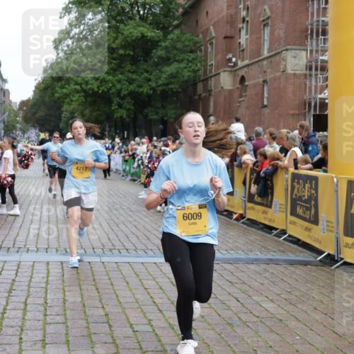 13.09.2026 - Kiel Lauf Yannick Fuchs http://msf.ph/oto/10459052 13.09.2026 09:51:16 Ziel 232, 940, 956, 2466, 2777, 4217, 5445, 5731, 6009, 6923, 10626, 11852, 249, 468, 763, 764, 1373, 1776, 1949, 2056, 3723, 4389, 5235, 5445, 6115, 6118, 6138, 6336, 6455, 6647, 6794, 6829, 6893, 7449, 7528, 7694, 8405, 8672, 9550, 9551, 10155, 10333, 11047, 11141, 11652, 12103, 12727, 12834, 714, 840, 2483, 3089, 3674, 4615, 4822, 4907, 5595, 5913, 6057, 6363, 6648, 8097, 8150, 11143, 11233, 11494, 11552, 11997, 12107, 797, 3838, 4145, 4389, 6455, 7134, 7694 meine-sportfotos.de
