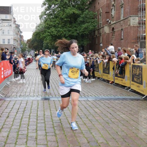 13.09.2026 - Kiel Lauf Yannick Fuchs http://msf.ph/oto/10459066 13.09.2026 09:51:17 Ziel 232, 940, 956, 2466, 2777, 4217, 5731, 6009, 6363, 6923, 10626, 11852, 249, 468, 763, 764, 1373, 1776, 1949, 2056, 3723, 4389, 5235, 5445, 6115, 6118, 6138, 6336, 6455, 6647, 6794, 6829, 6893, 6923, 7449, 7528, 8405, 9550, 9551, 10155, 10333, 11047, 11141, 11652, 12103, 12727, 12834, 714, 840, 2483, 3089, 3674, 4615, 4822, 4907, 5595, 5913, 6057, 6648, 7622, 8097, 8150, 11143, 11233, 11494, 11552, 11997, 12107, 797, 3838, 4145, 4389, 6455, 7134, 7694 meine-sportfotos.de