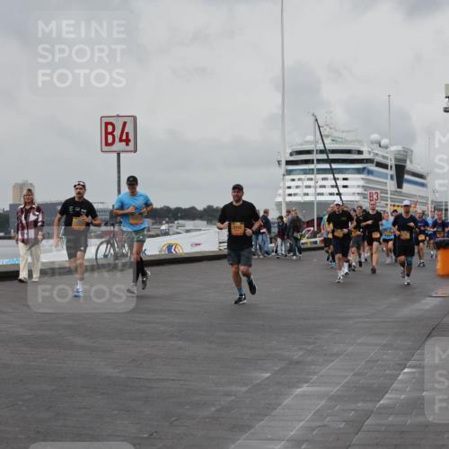 13.09.2026 - Kiel Lauf Andreas Tolksdorf http://msf.ph/oto/10459079 13.09.2026 12:00:08 Kiellinie  meine-sportfotos.de