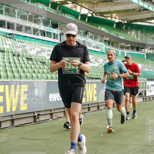 13.09.2026 - 21. swb-Marathon Bremen Michael Burmester http://msf.ph/oto/10459086 13.09.2026 12:54:32 Laufen im Stadion 145, 161, 189, 201, 205, 313, 376, 385, 388, 461, 472, 481, 495, 541, 560, 615, 616, 666, 675, 696, 740, 755, 816, 827, 982, 985, 987, 1053, 1056, 1076, 1197, 1207, 1390, 1419, 1433, 1445, 1468, 1551, 1599, 1631, 1658, 1664, 1704, 1707, 1814, 2055, 2125, 2234, 2251, 2280, 2362, 2383, 2390, 2401, 2422, 2454, 2474, 2499, 2623, 2701, 2733, 2801, 2820, 2824, 2870, 2882, 2913, 2922, 2962, 2971, 2997, 3012, 3054, 3134, 3175, 3206, 3241, 3246, 3346, 3356, 3357, 3413, 3716, 3836 meine-sportfotos.de