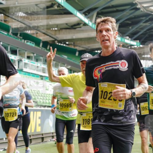 13.09.2026 - 21. swb-Marathon Bremen Michael Burmester http://msf.ph/oto/10459090 13.09.2026 10:33:55 Laufen im Stadion 10018, 10067, 10078, 10147, 10166, 10177, 10184, 10203, 10211, 10226, 10236, 10240, 10249, 10254, 10297, 10300, 10355, 10356, 10367, 10368, 10369, 10372, 10374, 10379, 10383, 10394, 10408, 10415, 10423, 10428, 10460, 10486, 10494, 10530, 10550, 10578, 10604, 10639, 10668, 10669, 10670, 10673, 10675, 10687, 10691, 10699, 10700, 10728, 10745, 10749, 10750, 10771, 10772, 10787, 10788, 10794, 10809, 10828, 10857, 10914, 11126, 11162, 11343, 11803, 11965 meine-sportfotos.de