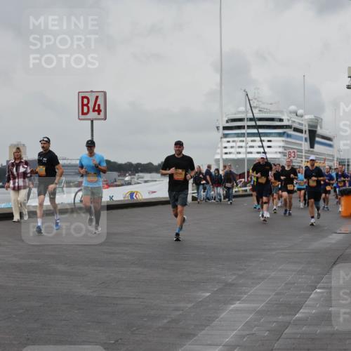 13.09.2026 - Kiel Lauf Andreas Tolksdorf http://msf.ph/oto/10459100 13.09.2026 12:00:08 Kiellinie 4, 5446, 3 meine-sportfotos.de