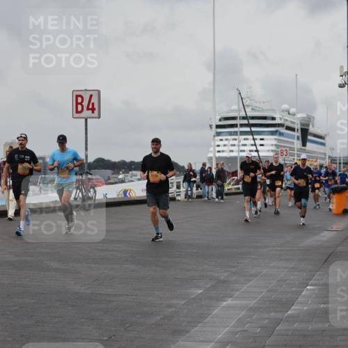 13.09.2026 - Kiel Lauf Andreas Tolksdorf http://msf.ph/oto/10459124 13.09.2026 12:00:09 Kiellinie 4, 5446, 3 meine-sportfotos.de