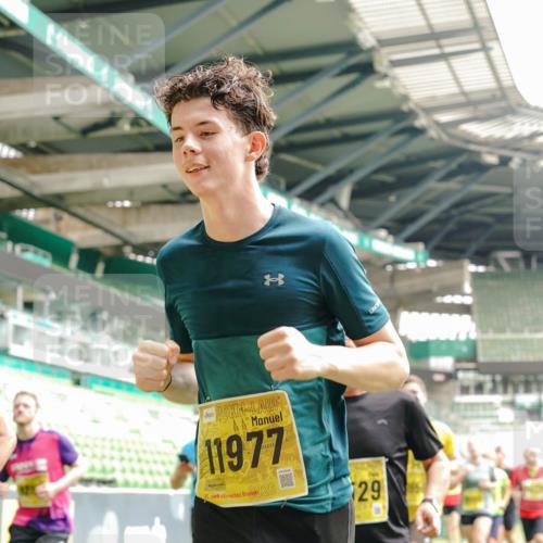 13.09.2026 - 21. swb-Marathon Bremen Michael Burmester http://msf.ph/oto/10459148 13.09.2026 10:33:56 Laufen im Stadion 10018, 10067, 10078, 10147, 10166, 10177, 10184, 10203, 10211, 10236, 10240, 10249, 10254, 10297, 10300, 10355, 10356, 10367, 10368, 10369, 10372, 10374, 10379, 10383, 10394, 10408, 10415, 10423, 10428, 10460, 10486, 10494, 10530, 10550, 10578, 10604, 10639, 10668, 10669, 10673, 10675, 10687, 10691, 10699, 10700, 10728, 10745, 10749, 10750, 10771, 10772, 10787, 10788, 10794, 10809, 10828, 10857, 10914, 10928, 11126, 11162, 11343, 11803, 11965 meine-sportfotos.de