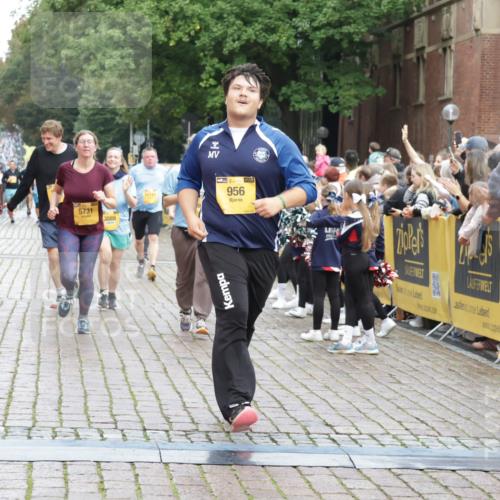 13.09.2026 - Kiel Lauf Yannick Fuchs http://msf.ph/oto/10459161 13.09.2026 09:51:22 Ziel 940, 956, 2466, 2483, 3089, 4217, 4615, 5731, 5913, 6009, 6363, 8150, 11143, 11552, 11852, 11997, 232, 249, 468, 763, 764, 1373, 1776, 1949, 2056, 2777, 3723, 5235, 5445, 6009, 6115, 6118, 6138, 6336, 6647, 6794, 6829, 6893, 6923, 7449, 7528, 9551, 10626, 11047, 11141, 11652, 12103, 12727, 12834, 714, 840, 3674, 4822, 4907, 5595, 6057, 6648, 7622, 8097, 9833, 11173, 11233, 11494, 12107, 797, 4389, 6455, 6893, 7134, 7694, 8405, 11652 meine-sportfotos.de