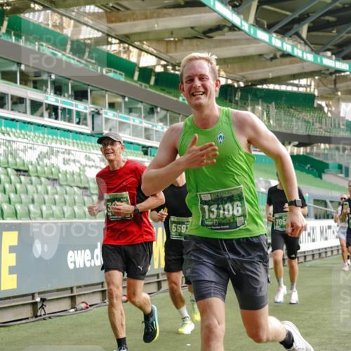 13.09.2026 - 21. swb-Marathon Bremen Michael Burmester http://msf.ph/oto/10459185 13.09.2026 12:54:34 Laufen im Stadion 145, 161, 189, 201, 205, 313, 376, 385, 388, 461, 472, 481, 495, 541, 560, 615, 616, 666, 675, 696, 740, 755, 816, 827, 982, 985, 987, 1053, 1056, 1076, 1197, 1207, 1390, 1419, 1433, 1445, 1468, 1551, 1599, 1631, 1658, 1664, 1704, 1707, 1814, 2055, 2125, 2234, 2251, 2280, 2362, 2383, 2390, 2401, 2422, 2454, 2474, 2499, 2623, 2701, 2733, 2801, 2820, 2824, 2870, 2882, 2913, 2922, 2962, 2971, 2997, 3012, 3054, 3134, 3175, 3206, 3241, 3246, 3346, 3356, 3357, 3413, 3706, 3716, 3836 meine-sportfotos.de