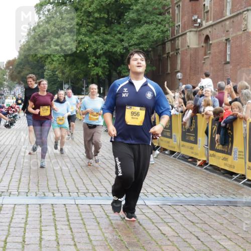 13.09.2026 - Kiel Lauf Yannick Fuchs http://msf.ph/oto/10459188 13.09.2026 09:51:23 Ziel 940, 956, 2466, 2483, 3089, 4217, 4615, 5731, 5913, 6363, 8150, 11143, 11552, 11852, 11997, 232, 249, 468, 763, 764, 1373, 1776, 1949, 2056, 2777, 3723, 4217, 5235, 5445, 6009, 6115, 6118, 6138, 6336, 6647, 6794, 6829, 6893, 6923, 7449, 7528, 9551, 10626, 11047, 11141, 11652, 12103, 12727, 12834, 714, 840, 3674, 4822, 4907, 5595, 6057, 6188, 6648, 7622, 8097, 9829, 9833, 11173, 11233, 11494, 12107, 4389, 6336, 6455, 6893, 7694, 8405, 11652 meine-sportfotos.de
