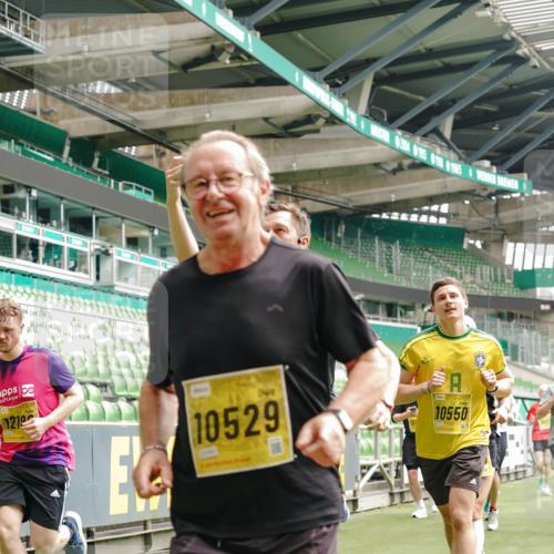 13.09.2026 - 21. swb-Marathon Bremen Michael Burmester http://msf.ph/oto/10459219 13.09.2026 10:33:57 Laufen im Stadion 10018, 10067, 10078, 10147, 10166, 10177, 10184, 10203, 10211, 10236, 10240, 10249, 10254, 10297, 10300, 10355, 10356, 10367, 10368, 10369, 10372, 10374, 10379, 10383, 10394, 10408, 10415, 10423, 10428, 10460, 10485, 10486, 10494, 10530, 10550, 10578, 10604, 10639, 10668, 10669, 10673, 10675, 10687, 10691, 10699, 10700, 10728, 10745, 10749, 10750, 10771, 10772, 10787, 10788, 10794, 10809, 10828, 10857, 10914, 10928, 11126, 11162, 11343, 11803, 11965 meine-sportfotos.de