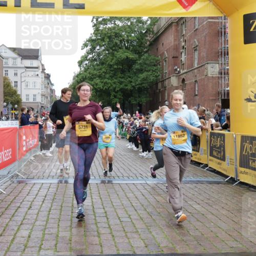 13.09.2026 - Kiel Lauf Yannick Fuchs http://msf.ph/oto/10459245 13.09.2026 09:51:26 Ziel 940, 956, 2483, 3089, 4615, 5731, 5913, 6363, 8150, 11143, 11233, 11494, 11552, 11852, 11997, 232, 249, 468, 763, 764, 1373, 1776, 1949, 2056, 2466, 2777, 3723, 4217, 5235, 5445, 6009, 6115, 6118, 6138, 6336, 6647, 6794, 6829, 6923, 7449, 7528, 9551, 10626, 11047, 11141, 12103, 12727, 12834, 714, 840, 1967, 1999, 2002, 3674, 4822, 4907, 5595, 6057, 6188, 6648, 7622, 8097, 9829, 9833, 11173, 12107, 763, 4389, 5235, 6336, 6647, 6829, 6893, 7449, 8405, 11652 meine-sportfotos.de