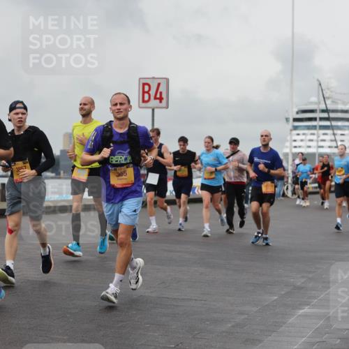 13.09.2026 - Kiel Lauf Andreas Tolksdorf http://msf.ph/oto/10459271 13.09.2026 12:00:18 Kiellinie 2596, 3857, 355, 4, 10219, 3 meine-sportfotos.de