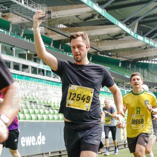 13.09.2026 - 21. swb-Marathon Bremen Michael Burmester http://msf.ph/oto/10459284 13.09.2026 10:33:58 Laufen im Stadion 10018, 10067, 10078, 10147, 10166, 10177, 10184, 10203, 10211, 10236, 10240, 10249, 10254, 10297, 10300, 10355, 10356, 10367, 10368, 10369, 10372, 10374, 10379, 10383, 10394, 10408, 10415, 10423, 10428, 10460, 10485, 10486, 10494, 10530, 10550, 10578, 10604, 10639, 10668, 10669, 10673, 10675, 10687, 10691, 10699, 10700, 10728, 10745, 10749, 10750, 10771, 10772, 10787, 10788, 10794, 10809, 10828, 10857, 10914, 10928, 11126, 11162, 11343, 11803, 11965 meine-sportfotos.de