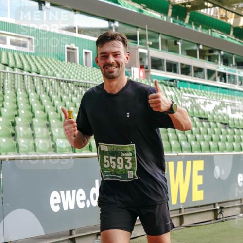 13.09.2026 - 21. swb-Marathon Bremen Michael Burmester http://msf.ph/oto/10459349 13.09.2026 12:54:36 Laufen im Stadion 145, 161, 189, 201, 205, 313, 376, 385, 388, 461, 472, 481, 495, 541, 560, 615, 616, 666, 675, 696, 740, 755, 816, 827, 982, 987, 1053, 1056, 1076, 1197, 1207, 1390, 1419, 1433, 1445, 1468, 1551, 1599, 1631, 1658, 1664, 1704, 1707, 1814, 2055, 2125, 2234, 2251, 2280, 2362, 2383, 2390, 2401, 2422, 2454, 2474, 2499, 2623, 2701, 2733, 2801, 2820, 2824, 2870, 2882, 2913, 2922, 2962, 2971, 2997, 3012, 3054, 3134, 3175, 3206, 3241, 3246, 3346, 3356, 3357, 3413, 3706, 3716, 3836, 4137 meine-sportfotos.de