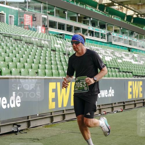 13.09.2026 - 21. swb-Marathon Bremen Michael Burmester http://msf.ph/oto/10459366 13.09.2026 12:54:36 Laufen im Stadion 145, 161, 189, 201, 205, 313, 376, 385, 388, 461, 472, 481, 495, 541, 560, 615, 616, 666, 675, 696, 740, 755, 816, 827, 982, 987, 1053, 1056, 1076, 1197, 1207, 1390, 1419, 1433, 1445, 1468, 1551, 1599, 1631, 1658, 1664, 1704, 1707, 1814, 2055, 2125, 2234, 2251, 2280, 2362, 2383, 2390, 2401, 2422, 2454, 2474, 2499, 2623, 2701, 2733, 2801, 2820, 2824, 2870, 2882, 2913, 2922, 2962, 2971, 2997, 3012, 3054, 3134, 3175, 3206, 3241, 3246, 3346, 3356, 3357, 3413, 3706, 3716, 3836, 4137 meine-sportfotos.de