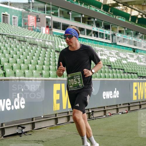 13.09.2026 - 21. swb-Marathon Bremen Michael Burmester http://msf.ph/oto/10459383 13.09.2026 12:54:37 Laufen im Stadion 145, 161, 189, 201, 205, 313, 376, 385, 388, 461, 472, 481, 495, 541, 560, 615, 616, 666, 675, 696, 740, 755, 816, 827, 982, 987, 1053, 1056, 1076, 1197, 1207, 1390, 1419, 1433, 1445, 1468, 1551, 1599, 1631, 1658, 1664, 1707, 1814, 2055, 2125, 2234, 2251, 2280, 2362, 2383, 2390, 2401, 2422, 2454, 2474, 2499, 2623, 2701, 2733, 2801, 2820, 2824, 2870, 2882, 2913, 2922, 2962, 2971, 2997, 3012, 3054, 3134, 3175, 3206, 3241, 3246, 3346, 3356, 3357, 3413, 3706, 3716, 3836, 4137 meine-sportfotos.de