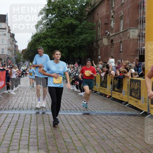 13.09.2026 - Kiel Lauf Yannick Fuchs http://msf.ph/oto/10459437 13.09.2026 09:51:32 Ziel 714, 840, 2483, 3089, 3674, 4615, 4822, 4907, 5595, 5913, 6057, 6363, 6648, 7622, 8097, 8150, 11143, 11233, 11494, 11552, 11997, 12107, 232, 249, 468, 764, 940, 956, 1776, 2056, 2466, 2777, 3723, 4217, 5445, 5731, 6009, 6115, 6118, 6363, 6794, 6923, 7528, 10626, 11047, 11852, 12103, 12727, 12834, 803, 1309, 1967, 1999, 2002, 4230, 6188, 7007, 7302, 9829, 9833, 11173, 11834, 468, 763, 764, 1373, 1949, 3723, 5235, 6138, 6336, 6647, 6794, 6829, 6893, 7449, 9551 meine-sportfotos.de