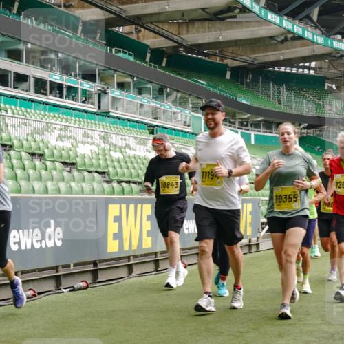 13.09.2026 - 21. swb-Marathon Bremen Michael Burmester http://msf.ph/oto/10459495 13.09.2026 10:34:00 Laufen im Stadion 10018, 10067, 10078, 10147, 10166, 10177, 10184, 10203, 10211, 10236, 10240, 10254, 10297, 10300, 10355, 10356, 10367, 10368, 10369, 10372, 10374, 10379, 10383, 10394, 10408, 10415, 10423, 10428, 10460, 10485, 10486, 10494, 10530, 10550, 10578, 10604, 10639, 10668, 10669, 10673, 10675, 10687, 10691, 10699, 10700, 10728, 10745, 10749, 10750, 10771, 10772, 10787, 10788, 10794, 10809, 10828, 10857, 10914, 10928, 11126, 11162, 11343, 11803, 11965 meine-sportfotos.de