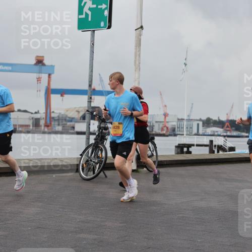 13.09.2026 - Kiel Lauf Andreas Tolksdorf http://msf.ph/oto/10459508 13.09.2026 12:00:34 Kiellinie 336, 4428, 3197 meine-sportfotos.de