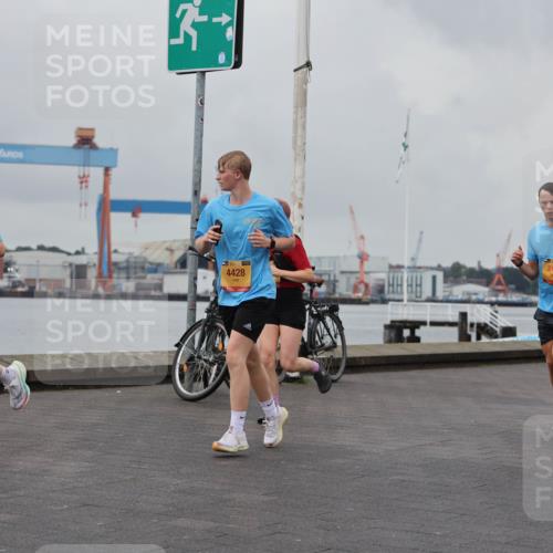 13.09.2026 - Kiel Lauf Andreas Tolksdorf http://msf.ph/oto/10459518 13.09.2026 12:00:34 Kiellinie 536, 4428, 3197, 9753 meine-sportfotos.de