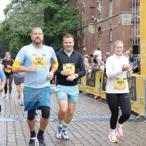 13.09.2026 - Kiel Lauf Yannick Fuchs http://msf.ph/oto/10459520 13.09.2026 09:51:36 Ziel 714, 840, 2483, 3674, 4615, 4822, 4907, 5595, 6057, 6648, 7622, 8097, 8150, 11173, 11233, 11494, 11552, 12107, 232, 249, 940, 956, 1776, 2056, 2466, 2483, 2777, 3089, 4217, 5445, 5731, 5913, 6009, 6115, 6118, 6363, 6923, 7528, 8150, 10626, 11047, 11143, 11852, 11997, 803, 1100, 1309, 1967, 1999, 2002, 4230, 6188, 7007, 7302, 9829, 9833, 10048, 11834, 12630, 249, 468, 763, 764, 1373, 1776, 1949, 2056, 3723, 6115, 6118, 6138, 6794, 6829, 7449, 7528, 9551 meine-sportfotos.de
