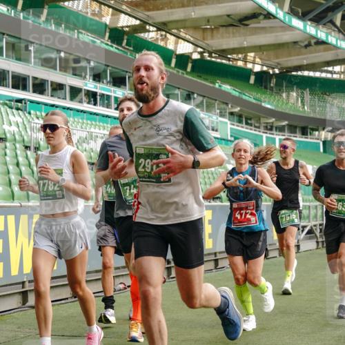 13.09.2026 - 21. swb-Marathon Bremen Michael Burmester http://msf.ph/oto/10459552 13.09.2026 12:54:39 Laufen im Stadion 145, 161, 189, 201, 205, 313, 376, 385, 388, 461, 472, 481, 495, 541, 560, 615, 616, 666, 675, 696, 740, 755, 816, 827, 982, 1053, 1076, 1197, 1207, 1390, 1419, 1433, 1445, 1468, 1551, 1599, 1631, 1658, 1664, 1707, 1814, 2055, 2125, 2234, 2251, 2280, 2362, 2383, 2390, 2401, 2422, 2454, 2474, 2499, 2623, 2701, 2733, 2801, 2824, 2870, 2882, 2913, 2922, 2962, 2971, 2997, 3012, 3054, 3134, 3175, 3206, 3241, 3246, 3346, 3356, 3357, 3413, 3706, 3716, 3836, 4137 meine-sportfotos.de