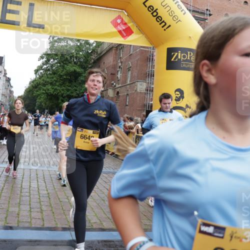 13.09.2026 - Kiel Lauf Yannick Fuchs http://msf.ph/oto/10459582 13.09.2026 09:51:38 Ziel 714, 840, 3674, 4822, 4907, 5595, 6057, 6188, 6648, 7622, 8097, 9829, 9833, 11173, 11233, 11494, 12107, 232, 940, 956, 2056, 2466, 2483, 2777, 3089, 4217, 4615, 5445, 5731, 5913, 6009, 6363, 6923, 8150, 10626, 11143, 11552, 11852, 11997, 803, 1100, 1309, 1967, 1999, 2002, 4230, 7007, 7302, 10048, 11832, 11834, 12630, 249, 468, 764, 1373, 1776, 2056, 3723, 5445, 6115, 6118, 6794, 7528, 9551 meine-sportfotos.de
