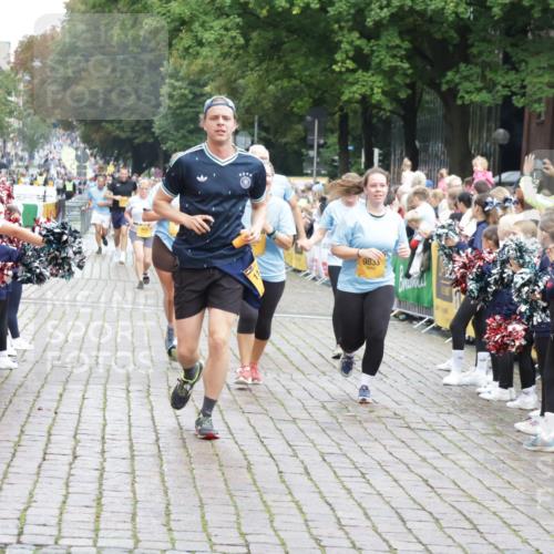 13.09.2026 - Kiel Lauf Yannick Fuchs http://msf.ph/oto/10459678 13.09.2026 09:51:42 Ziel 714, 840, 1309, 1967, 1999, 2002, 3674, 4822, 4907, 5595, 6057, 6188, 6648, 7302, 7622, 8097, 9829, 9833, 11173, 12107, 232, 840, 940, 956, 2466, 2483, 2777, 3089, 3674, 4217, 4615, 4822, 4907, 5731, 5913, 6009, 6057, 6363, 6923, 8150, 10626, 11143, 11233, 11494, 11552, 11852, 11997, 803, 896, 1100, 1899, 4230, 7007, 10048, 11300, 11444, 11445, 11832, 11834, 12630, 232, 249, 1776, 2056, 2777, 5445, 6115, 6118, 6794, 6923, 7528, 10626 meine-sportfotos.de