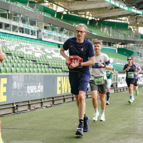 13.09.2026 - 21. swb-Marathon Bremen Michael Burmester http://msf.ph/oto/10459690 13.09.2026 12:54:42 Laufen im Stadion 145, 161, 189, 201, 205, 313, 376, 385, 388, 461, 472, 481, 495, 541, 560, 615, 616, 666, 675, 696, 740, 816, 827, 982, 1053, 1076, 1197, 1207, 1390, 1419, 1433, 1445, 1468, 1551, 1599, 1631, 1658, 1664, 1707, 1814, 2055, 2125, 2234, 2251, 2280, 2319, 2362, 2383, 2390, 2401, 2422, 2454, 2474, 2499, 2623, 2701, 2733, 2801, 2824, 2870, 2882, 2913, 2922, 2962, 2971, 2997, 3012, 3054, 3134, 3175, 3206, 3241, 3246, 3346, 3356, 3357, 3413, 3706, 3716, 3836, 4137, 6106 meine-sportfotos.de