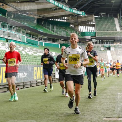 13.09.2026 - 21. swb-Marathon Bremen Michael Burmester http://msf.ph/oto/10459712 13.09.2026 10:34:03 Laufen im Stadion 10018, 10067, 10078, 10147, 10166, 10177, 10184, 10203, 10211, 10236, 10240, 10254, 10297, 10300, 10355, 10356, 10367, 10368, 10369, 10372, 10374, 10379, 10383, 10394, 10408, 10415, 10423, 10428, 10460, 10485, 10494, 10530, 10550, 10559, 10578, 10604, 10639, 10668, 10669, 10673, 10675, 10687, 10691, 10699, 10700, 10728, 10745, 10749, 10750, 10772, 10787, 10788, 10794, 10809, 10828, 10857, 10914, 10928, 11126, 11162, 11343, 11803, 11965, 10146, 10222 meine-sportfotos.de