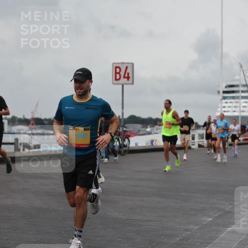 13.09.2026 - Kiel Lauf Andreas Tolksdorf http://msf.ph/oto/10459744 13.09.2026 12:00:40 Kiellinie 12335, 38, 11692, 4 meine-sportfotos.de