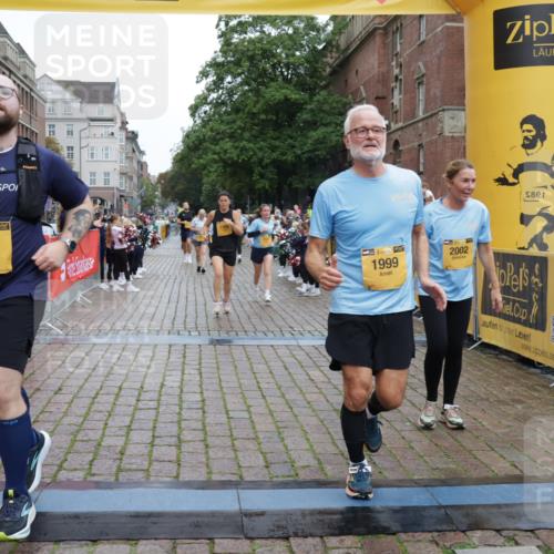 13.09.2026 - Kiel Lauf Yannick Fuchs http://msf.ph/oto/10459771 13.09.2026 09:51:49 Ziel 803, 1309, 1967, 1999, 2002, 4230, 6188, 7007, 7302, 9829, 9833, 10048, 11173, 11834, 714, 840, 940, 956, 2466, 2483, 3089, 3674, 4615, 4822, 4907, 5595, 5731, 5913, 6057, 6363, 6648, 7622, 8097, 8150, 11143, 11233, 11494, 11552, 11852, 11997, 12107, 896, 1100, 1899, 4132, 4883, 6625, 8729, 9616, 11300, 11444, 11445, 11580, 11832, 12630, 232, 2466, 2777, 4217, 6009, 6923, 10626 meine-sportfotos.de