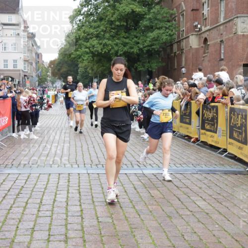 13.09.2026 - Kiel Lauf Yannick Fuchs http://msf.ph/oto/10459794 13.09.2026 09:51:50 Ziel 803, 1309, 1967, 1999, 2002, 4230, 6188, 7007, 7302, 9829, 9833, 10048, 11173, 11834, 12630, 714, 840, 940, 956, 2466, 2483, 3089, 3674, 4615, 4822, 4907, 5595, 5731, 5913, 6057, 6363, 6648, 7622, 8097, 8150, 11143, 11233, 11494, 11552, 11852, 11997, 12107, 896, 1100, 1899, 4132, 4883, 6471, 6625, 8729, 9616, 11300, 11444, 11445, 11580, 11832, 232, 940, 2466, 2777, 4217, 6009, 10626 meine-sportfotos.de
