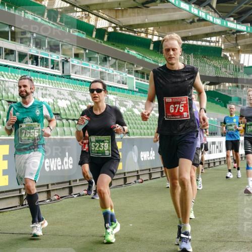 13.09.2026 - 21. swb-Marathon Bremen Michael Burmester http://msf.ph/oto/10459834 13.09.2026 12:54:44 Laufen im Stadion 145, 161, 189, 201, 205, 313, 376, 385, 388, 461, 472, 481, 495, 541, 560, 615, 616, 666, 675, 696, 740, 816, 827, 982, 1053, 1076, 1197, 1207, 1390, 1419, 1433, 1445, 1468, 1551, 1599, 1631, 1658, 1707, 1814, 2055, 2125, 2234, 2251, 2280, 2319, 2362, 2383, 2390, 2401, 2422, 2454, 2474, 2499, 2623, 2701, 2733, 2801, 2824, 2870, 2882, 2913, 2922, 2962, 2971, 2997, 3012, 3054, 3134, 3175, 3206, 3241, 3246, 3346, 3356, 3357, 3413, 3706, 3716, 3836, 4137, 6106 meine-sportfotos.de