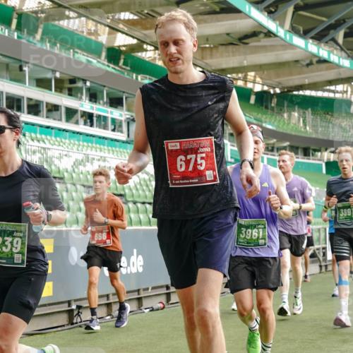 13.09.2026 - 21. swb-Marathon Bremen Michael Burmester http://msf.ph/oto/10459906 13.09.2026 12:54:45 Laufen im Stadion 161, 189, 201, 205, 313, 376, 385, 388, 461, 472, 481, 495, 541, 560, 615, 616, 666, 675, 696, 740, 816, 827, 982, 1053, 1076, 1197, 1207, 1390, 1419, 1433, 1468, 1551, 1599, 1631, 1658, 1707, 1814, 2055, 2125, 2234, 2251, 2280, 2319, 2362, 2383, 2390, 2401, 2422, 2454, 2474, 2499, 2623, 2701, 2733, 2801, 2824, 2870, 2882, 2913, 2922, 2962, 2971, 2997, 3012, 3054, 3134, 3175, 3206, 3241, 3246, 3346, 3356, 3357, 3413, 3706, 3716, 3836, 4137, 6106 meine-sportfotos.de