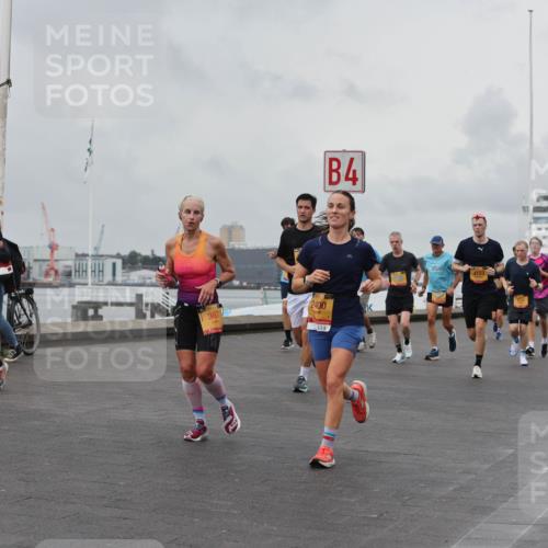 13.09.2026 - Kiel Lauf Andreas Tolksdorf http://msf.ph/oto/10459938 13.09.2026 12:00:53 Kiellinie 4, 39, 7660, 25, 367, 2400, 000, 4, 4123, 3 meine-sportfotos.de