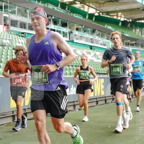 13.09.2026 - 21. swb-Marathon Bremen Michael Burmester http://msf.ph/oto/10459974 13.09.2026 12:54:46 Laufen im Stadion 161, 189, 201, 205, 313, 376, 385, 388, 461, 472, 481, 495, 541, 560, 615, 616, 666, 675, 696, 740, 816, 827, 982, 1053, 1076, 1197, 1207, 1390, 1419, 1433, 1468, 1551, 1599, 1631, 1658, 1707, 1814, 2055, 2125, 2234, 2251, 2280, 2319, 2362, 2383, 2390, 2401, 2422, 2454, 2474, 2499, 2623, 2701, 2733, 2801, 2824, 2870, 2882, 2913, 2922, 2962, 2971, 2997, 3012, 3054, 3134, 3175, 3206, 3241, 3246, 3346, 3356, 3357, 3413, 3706, 3716, 3836, 4137, 6106 meine-sportfotos.de