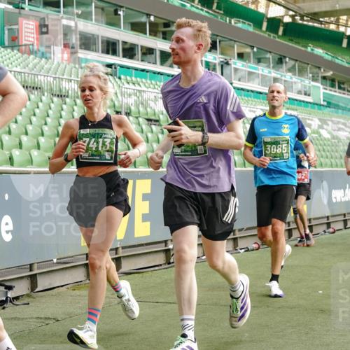 13.09.2026 - 21. swb-Marathon Bremen Michael Burmester http://msf.ph/oto/10460056 13.09.2026 12:54:48 Laufen im Stadion 161, 189, 201, 205, 313, 376, 385, 388, 461, 472, 481, 495, 541, 560, 615, 616, 666, 675, 696, 740, 816, 827, 913, 982, 1053, 1076, 1197, 1207, 1390, 1419, 1468, 1551, 1599, 1631, 1658, 1707, 1814, 2055, 2125, 2234, 2251, 2280, 2319, 2362, 2383, 2390, 2401, 2422, 2454, 2474, 2499, 2623, 2701, 2733, 2801, 2824, 2870, 2882, 2913, 2922, 2962, 2971, 2997, 3012, 3054, 3057, 3134, 3175, 3206, 3241, 3246, 3346, 3356, 3357, 3413, 3706, 3716, 3836, 4137, 6106 meine-sportfotos.de