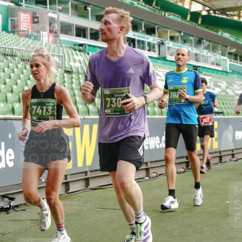13.09.2026 - 21. swb-Marathon Bremen Michael Burmester http://msf.ph/oto/10460102 13.09.2026 12:54:48 Laufen im Stadion 161, 189, 201, 205, 313, 376, 385, 388, 461, 472, 481, 495, 541, 560, 615, 616, 666, 675, 696, 740, 816, 827, 913, 982, 1053, 1076, 1197, 1207, 1390, 1419, 1468, 1551, 1599, 1631, 1658, 1707, 1814, 2055, 2125, 2234, 2251, 2280, 2319, 2362, 2383, 2390, 2401, 2422, 2454, 2474, 2499, 2623, 2701, 2733, 2801, 2824, 2870, 2882, 2913, 2922, 2962, 2971, 2997, 3012, 3054, 3057, 3134, 3175, 3206, 3241, 3246, 3346, 3356, 3357, 3413, 3706, 3716, 3836, 4137, 6106 meine-sportfotos.de