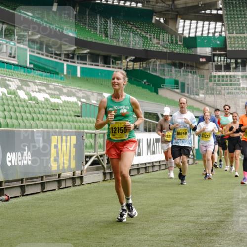 13.09.2026 - 21. swb-Marathon Bremen Michael Burmester http://msf.ph/oto/10460107 13.09.2026 10:34:09 Laufen im Stadion 10018, 10067, 10078, 10147, 10157, 10166, 10177, 10184, 10185, 10203, 10211, 10236, 10240, 10254, 10297, 10300, 10355, 10356, 10367, 10368, 10369, 10374, 10379, 10383, 10394, 10408, 10415, 10423, 10428, 10460, 10485, 10494, 10530, 10559, 10578, 10604, 10639, 10668, 10669, 10673, 10677, 10687, 10691, 10699, 10700, 10728, 10745, 10749, 10750, 10772, 10787, 10788, 10794, 10809, 10828, 10857, 10914, 10928, 11126, 11162, 11343, 11803, 11965, 10146, 10222 meine-sportfotos.de