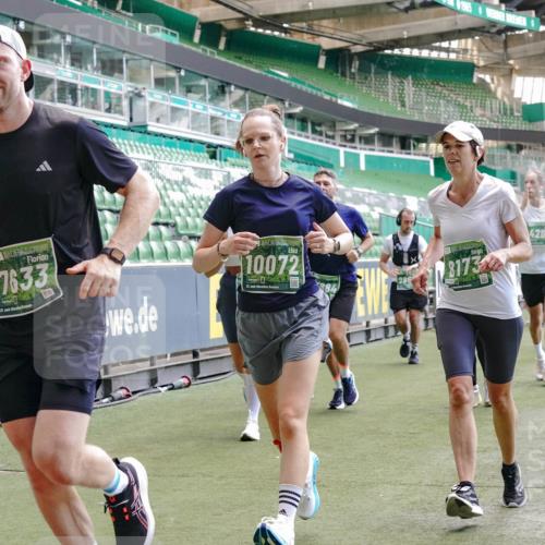 13.09.2026 - 21. swb-Marathon Bremen Michael Burmester http://msf.ph/oto/10460264 13.09.2026 13:12:07 Laufen im Stadion 118, 265, 373, 514, 581, 703, 843, 984, 1113, 1226, 1286, 1334, 1435, 1849, 1851, 1936, 1952, 2005, 2248, 2264, 2281, 2299, 2330, 2336, 2353, 2375, 2377, 2398, 2426, 2443, 2478, 2505, 2531, 2589, 2659, 2669, 2673, 2684, 2765, 2784, 2804, 2815, 2822, 2836, 2850, 2860, 2895, 2907, 2963, 2966, 2975, 2976, 3026, 3027, 3079, 3082, 3143, 3155, 3159, 3174, 3207, 3293, 3308, 3328, 3349, 3352, 3409, 3434, 3549, 551 meine-sportfotos.de
