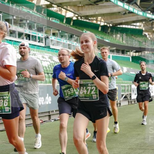 13.09.2026 - 21. swb-Marathon Bremen Michael Burmester http://msf.ph/oto/10460266 13.09.2026 12:54:51 Laufen im Stadion 161, 189, 201, 205, 313, 376, 385, 388, 461, 472, 481, 495, 541, 560, 615, 616, 666, 675, 696, 740, 816, 827, 913, 982, 1053, 1058, 1076, 1197, 1207, 1390, 1419, 1468, 1551, 1599, 1631, 1645, 1658, 1707, 1814, 2055, 2125, 2234, 2251, 2280, 2319, 2362, 2383, 2390, 2422, 2454, 2474, 2499, 2623, 2701, 2733, 2801, 2824, 2870, 2882, 2913, 2922, 2962, 2971, 2997, 3012, 3054, 3057, 3134, 3175, 3192, 3206, 3241, 3246, 3346, 3356, 3357, 3413, 3706, 3716, 3836, 4137, 5530, 6106 meine-sportfotos.de