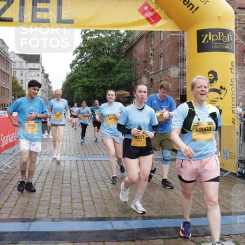 13.09.2026 - Kiel Lauf Yannick Fuchs http://msf.ph/oto/10460272 13.09.2026 09:52:17 Ziel 180, 3476, 3832, 4166, 4666, 4883, 5032, 6471, 6625, 6867, 7347, 7494, 7719, 8992, 10371, 10620, 11130, 11580, 12068, 803, 896, 1100, 1309, 1899, 1967, 1999, 2002, 4132, 4230, 6188, 7007, 7302, 8729, 9616, 9829, 9833, 10048, 11300, 11444, 11445, 11832, 11834, 12630, 918, 919, 2157, 2924, 5736, 6432, 6601, 6679, 7742, 7867, 9892, 10259, 10746, 12282, 1967, 1999, 2002, 5595, 6188, 7622, 9829, 9833, 11173 meine-sportfotos.de