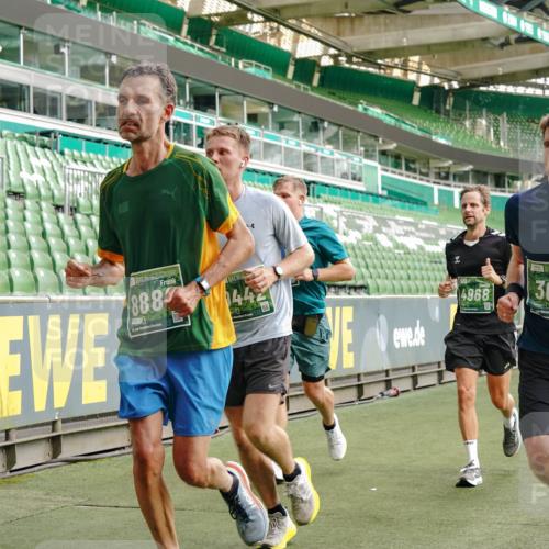 13.09.2026 - 21. swb-Marathon Bremen Michael Burmester http://msf.ph/oto/10460337 13.09.2026 12:54:52 Laufen im Stadion 161, 189, 201, 205, 313, 376, 385, 388, 461, 472, 481, 495, 541, 560, 615, 616, 666, 675, 696, 740, 816, 827, 913, 982, 1053, 1058, 1076, 1197, 1207, 1390, 1419, 1468, 1551, 1599, 1631, 1645, 1658, 1707, 1814, 2055, 2125, 2234, 2251, 2280, 2319, 2362, 2383, 2390, 2422, 2454, 2474, 2499, 2623, 2701, 2733, 2801, 2824, 2870, 2882, 2913, 2922, 2962, 2971, 3012, 3054, 3057, 3134, 3175, 3192, 3206, 3241, 3246, 3346, 3356, 3357, 3413, 3706, 3716, 3836, 4137, 5277, 5430, 5530, 6106 meine-sportfotos.de