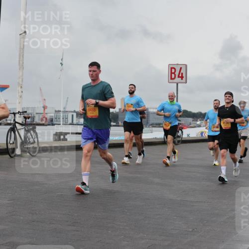 13.09.2026 - Kiel Lauf Andreas Tolksdorf http://msf.ph/oto/10460361 13.09.2026 12:01:14 Kiellinie 8433, 4, 4134, 3 meine-sportfotos.de