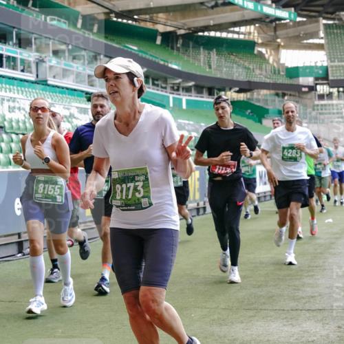 13.09.2026 - 21. swb-Marathon Bremen Michael Burmester http://msf.ph/oto/10460374 13.09.2026 13:12:08 Laufen im Stadion 118, 265, 373, 514, 581, 703, 843, 933, 984, 1113, 1226, 1286, 1334, 1435, 1849, 1851, 1936, 1952, 2005, 2248, 2264, 2281, 2299, 2330, 2336, 2353, 2375, 2377, 2398, 2426, 2443, 2478, 2505, 2531, 2589, 2659, 2669, 2673, 2684, 2765, 2784, 2804, 2815, 2822, 2836, 2850, 2860, 2895, 2907, 2963, 2966, 2975, 2976, 3026, 3027, 3079, 3082, 3143, 3155, 3159, 3174, 3207, 3293, 3308, 3328, 3349, 3352, 3409, 3434, 3549, 551 meine-sportfotos.de