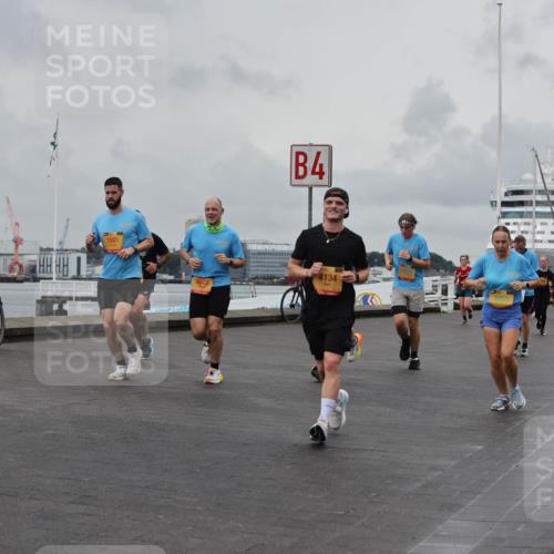 13.09.2026 - Kiel Lauf Andreas Tolksdorf http://msf.ph/oto/10460390 13.09.2026 12:01:15 Kiellinie 3, 1681, 8433, 8043, 4, 4134, 3 meine-sportfotos.de