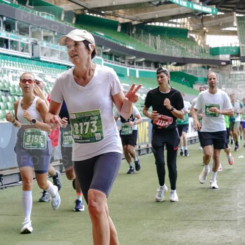 13.09.2026 - 21. swb-Marathon Bremen Michael Burmester http://msf.ph/oto/10460398 13.09.2026 13:12:08 Laufen im Stadion 118, 265, 373, 514, 581, 703, 843, 933, 984, 1113, 1226, 1286, 1334, 1435, 1849, 1851, 1936, 1952, 2005, 2248, 2264, 2281, 2299, 2330, 2336, 2353, 2375, 2377, 2398, 2426, 2443, 2478, 2505, 2531, 2589, 2659, 2669, 2673, 2684, 2765, 2784, 2804, 2815, 2822, 2836, 2850, 2860, 2895, 2907, 2963, 2966, 2975, 2976, 3026, 3027, 3079, 3082, 3143, 3155, 3159, 3174, 3207, 3293, 3308, 3328, 3349, 3352, 3409, 3434, 3549, 551 meine-sportfotos.de