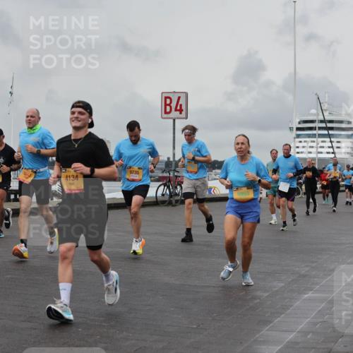 13.09.2026 - Kiel Lauf Andreas Tolksdorf http://msf.ph/oto/10460416 13.09.2026 12:01:16 Kiellinie 1681, 4134, 9735, 4, 9953, 3 meine-sportfotos.de